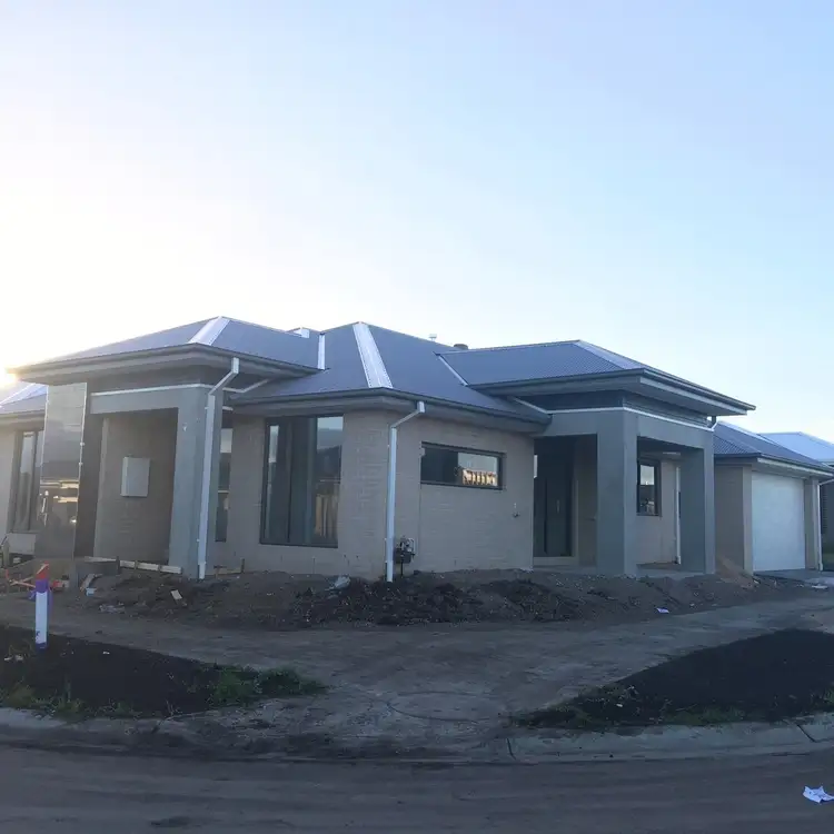 Fifth view of Homely house listing, 1 Paxton Street, Craigieburn VIC 3064