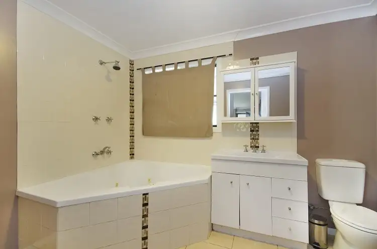 Fourth view of Homely house listing, 5 Nightingale Court, Slade Point QLD 4740