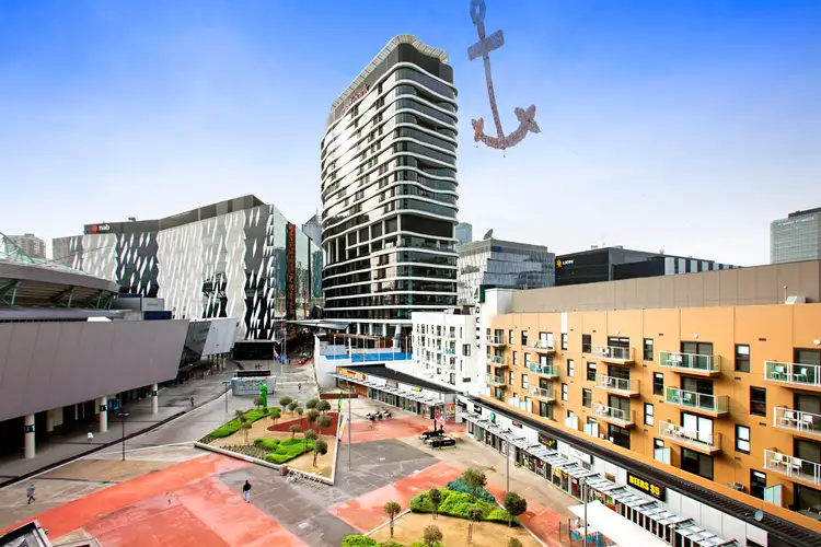 915/100 Harbour Esplanade, Docklands VIC 3008