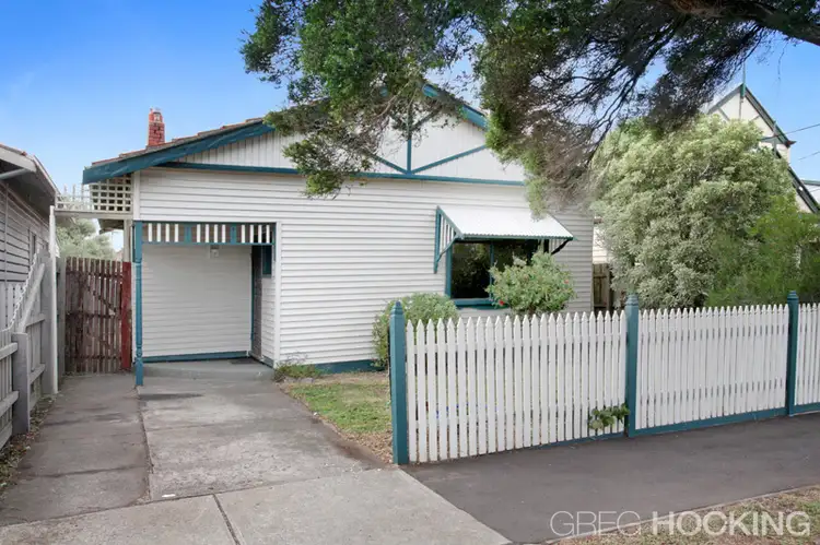 11 Queensville Street, Kingsville VIC 3012