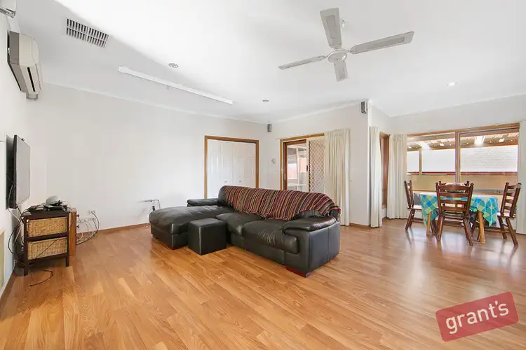 Fifth view of Homely house listing, 27 Hilltop Close, Narre Warren South VIC 3805