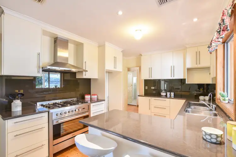 16 Ruth Street, Morphett Vale SA 5162