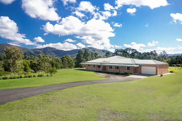 3 Sajla Court, Mount Samson QLD 4520