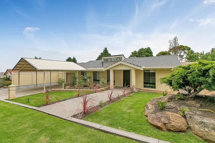 14 Hedgerow Drive, Gulfview Heights SA 5096