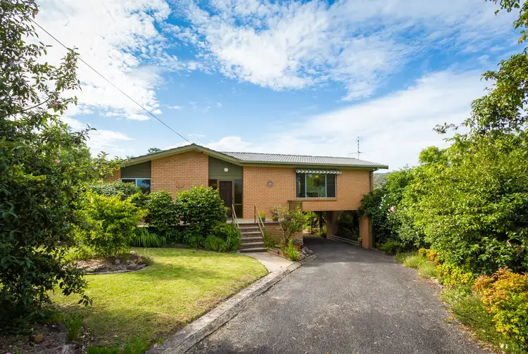 17 ILLAWONG HEIGHTS, Merimbula NSW 2548