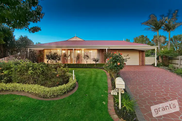 13 Dryden Court, Berwick VIC 3806