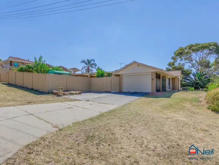 11 Hillside Road, Mount Richon WA 6112