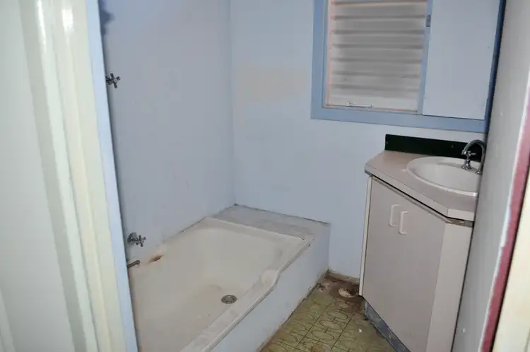 Fifth view of Homely house listing, 4 Cleopatra Road, Utakarra WA 6530