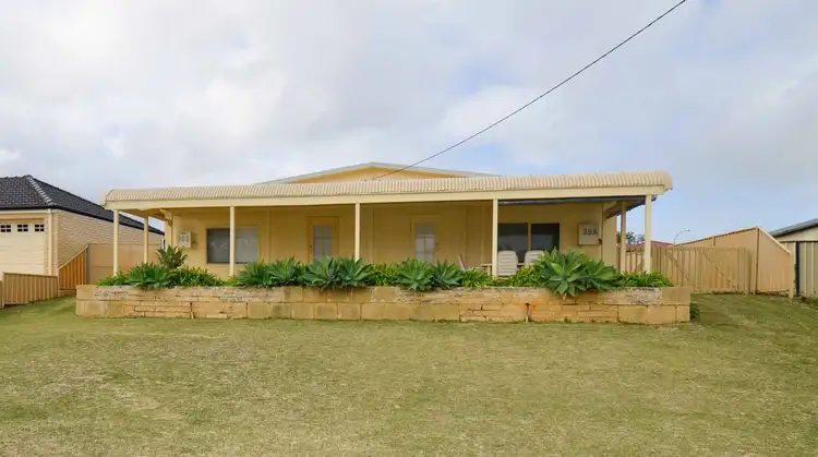 39b Ayrton Street, Dawesville WA 6211