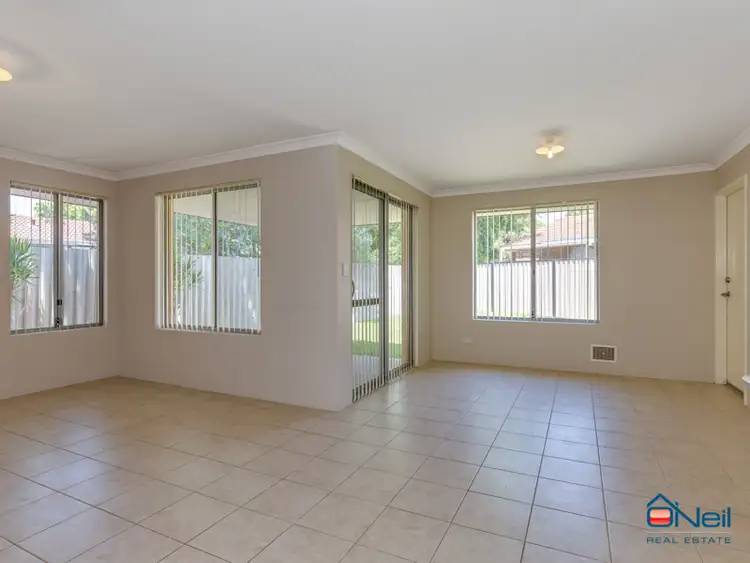 Fifth view of Homely house listing, 31 Amaroo Court, Armadale WA 6112