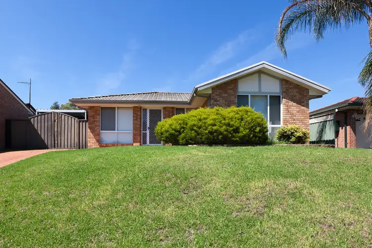 7 Fitton Place, St Helens Park NSW 2560