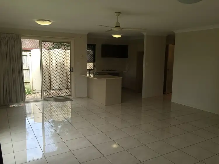 4/15 River Street, Petrie QLD 4502