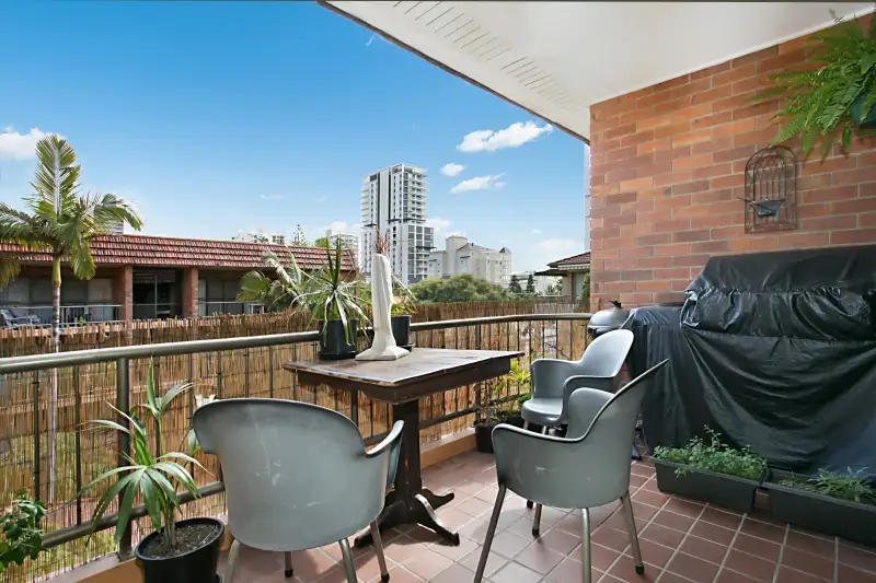 Main view of Homely unit listing, 17 'Federation Court' 7 Federation Avenue, Broadbeach QLD 4218