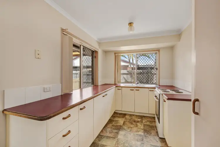 Fifth view of Homely house listing, 2 Vanda Place, Deception Bay QLD 4508