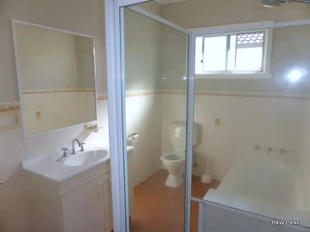 Third view of Homely house listing, 5 Hodges Street, Parkes NSW 2870