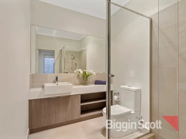 Sixth view of Homely townhouse listing, 2/250 Waverley Road, Mount Waverley VIC 3149