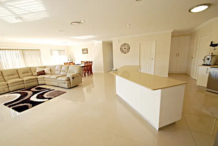 Sixth view of Homely house listing, 27 Gillmartin Drive, Griffith NSW 2680