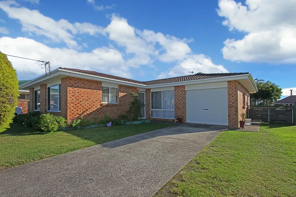 Main view of Homely house listing, 5 Jason Place, Ulladulla NSW 2539