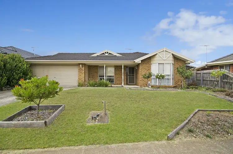 11 Lake Road, Lara VIC 3212
