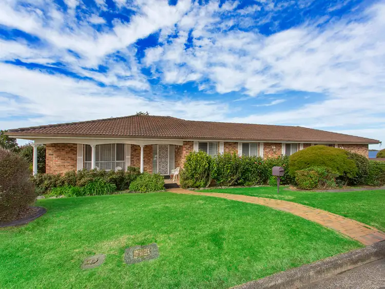 2 MITCHELL PLACE, Kiama Downs NSW 2533