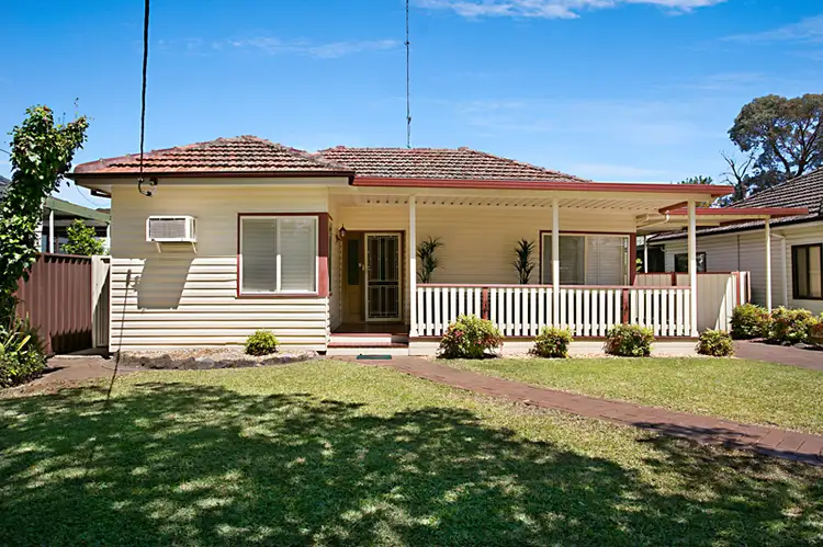 31 Chisholm Crescent, Bradbury NSW 2560