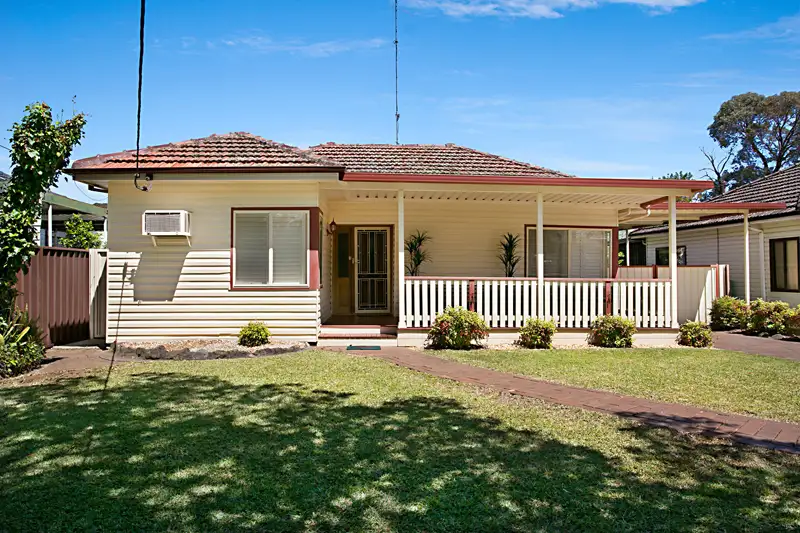 Main view of Homely house listing, 31 Chisholm Crescent, Bradbury NSW 2560