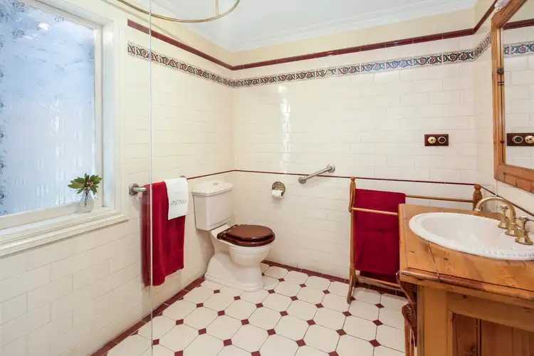 Fifth view of Homely house listing, 522 Lydiard Street North, Soldiers Hill VIC 3350