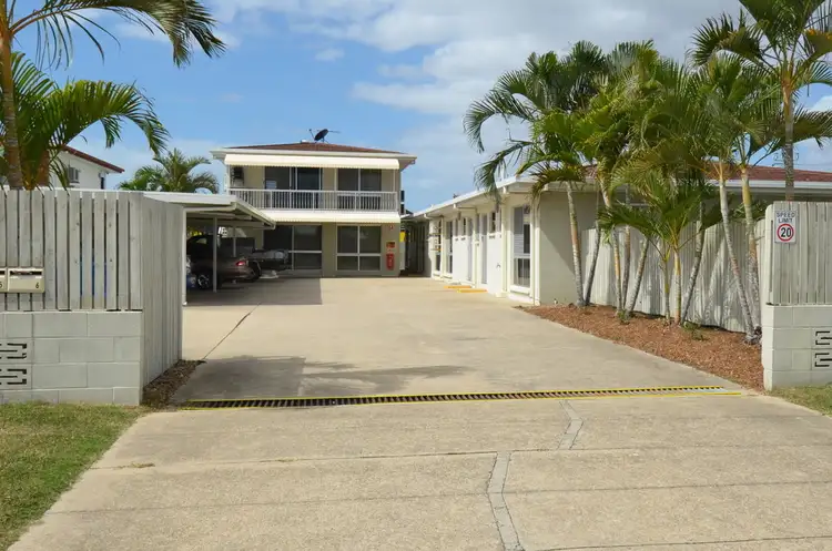 Main view of Homely unit listing, 2/43 Hammett Street, Currajong QLD 4812