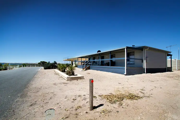 Second view of Homely house listing, 3 Deor Way, Streaky Bay SA 5680