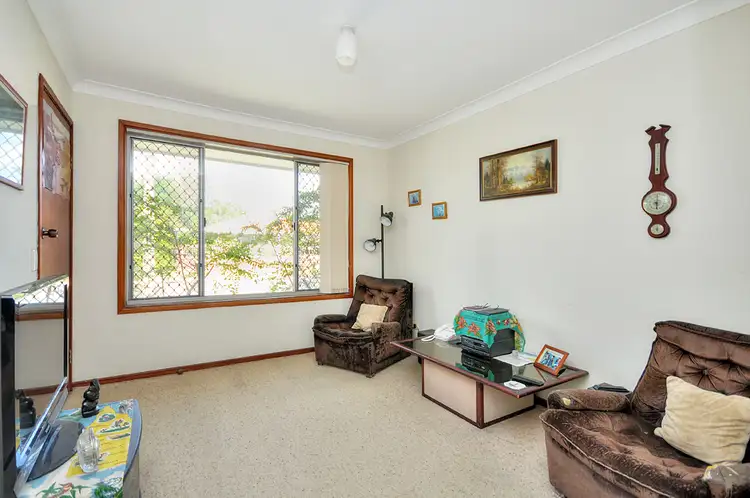 Fifth view of Homely house listing, 4 Binnacle Court, Mermaid Waters QLD 4218