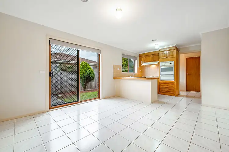 Fourth view of Homely house listing, 2/15 Allwyn Crescent, Mill Park VIC 3082