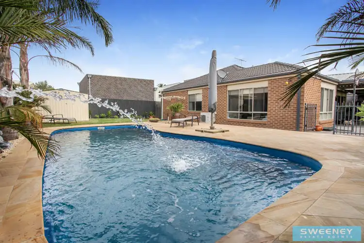 20 Taylors Hill Boulevard, Taylors Hill VIC 3037