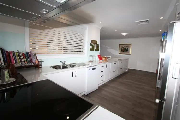 Sixth view of Homely house listing, 10 Maple Close, Kelso NSW 2795