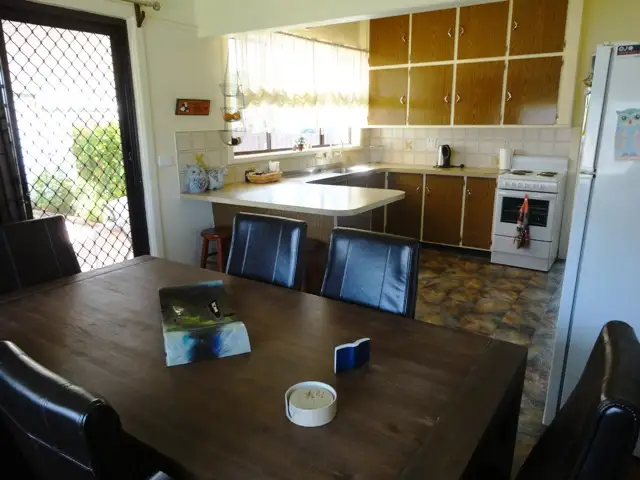 Fifth view of Homely house listing, 10 Banksia Avenue, Leeton NSW 2705