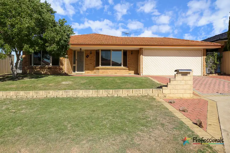 5 Scholar Close, Marangaroo WA 6064
