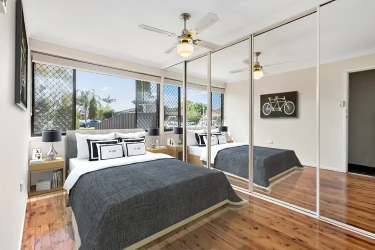 Fifth view of Homely house listing, 7 Robinson Close, Lurnea NSW 2170