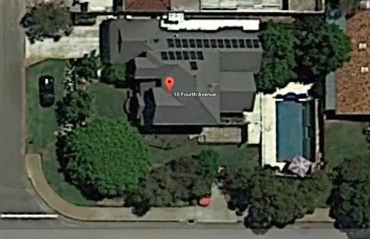 10 Fourth Avenue, Rossmoyne WA 6148