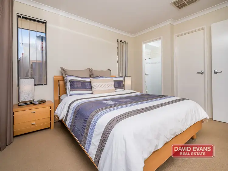 Fourth view of Homely house listing, 33 Mulwarrie Circle, Wanneroo WA 6065