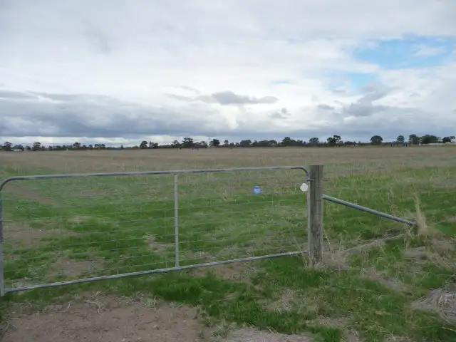 61 Rogersons Rd. Riverside, Horsham VIC 3400
