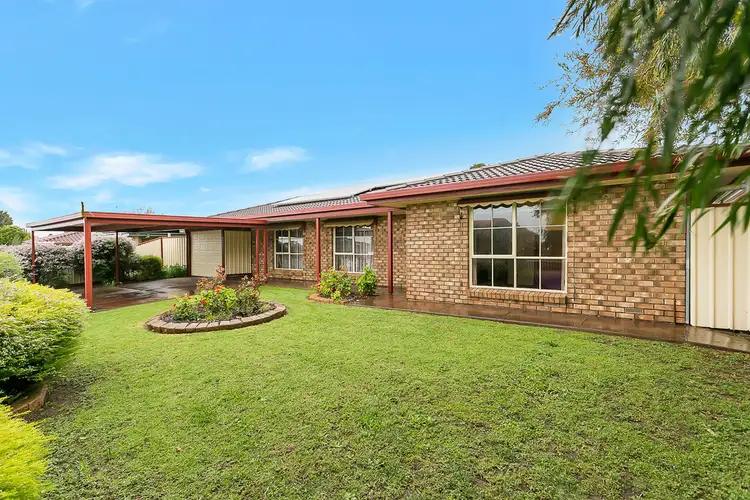 41 Rogana Crescent, Hallett Cove SA 5158