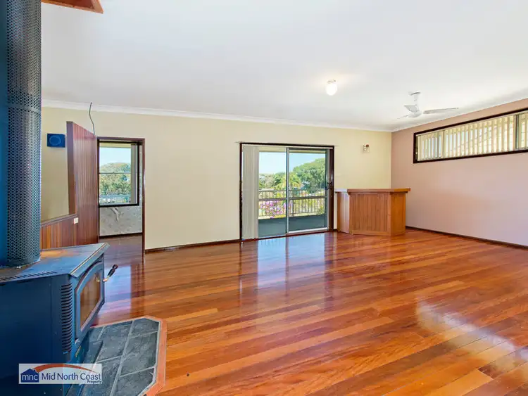 Fourth view of Homely house listing, 7 Cathie Circuit, Lake Cathie NSW 2445