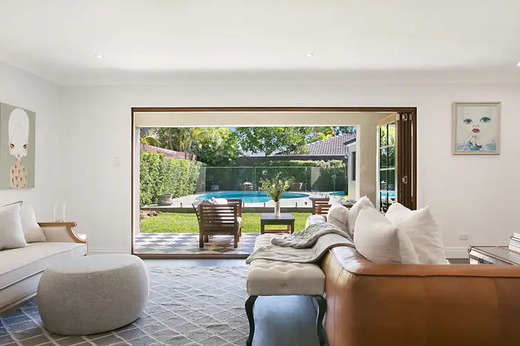 39 Salerno Street, Isle Of Capri QLD 4217