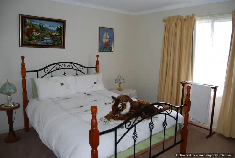 Seventh view of Homely house listing, 5 Gatehouse Drive, Bairnsdale VIC 3875