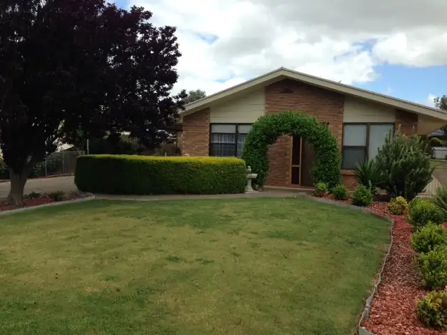 10 Solly Terrace, Cummins SA 5631