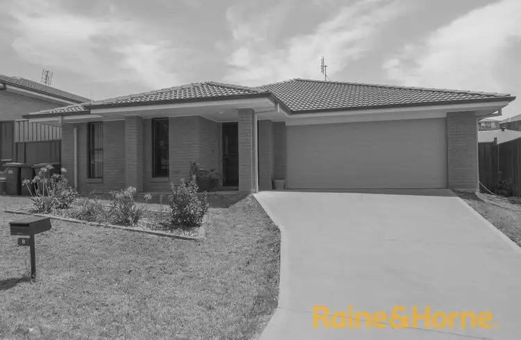 8 PRESTON PLACE