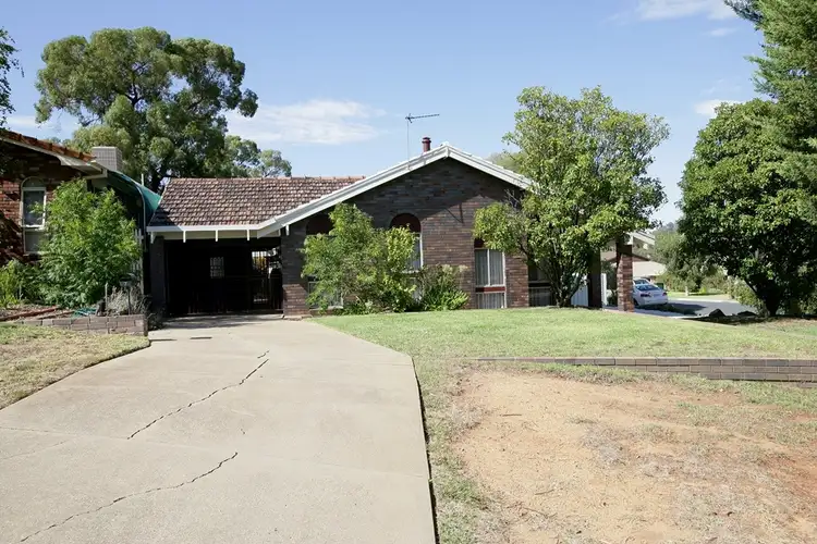 7 Emu Place, Kooringal NSW 2650