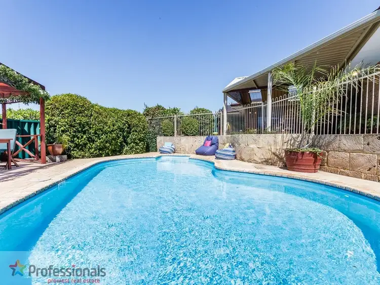 Fifth view of Homely house listing, 4 Harwood Rise, Leeming WA 6149