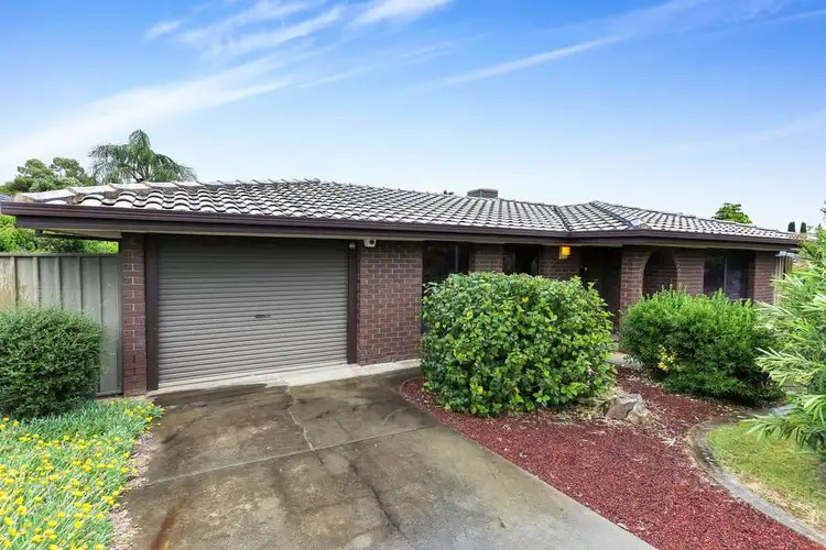 8 Gooronga Drive, Craigmore SA 5114
