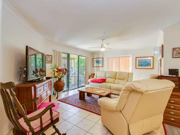 Third view of Homely house listing, 6 Oaklyn Place, Merrimac QLD 4226