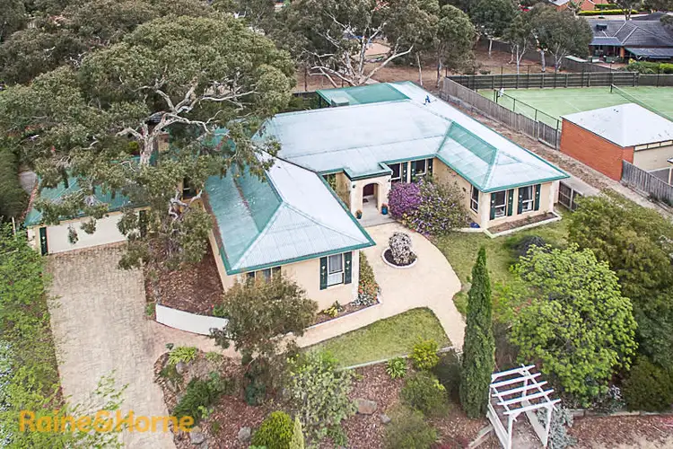 34 Yellow Gum Blvd, Sunbury VIC 3429
